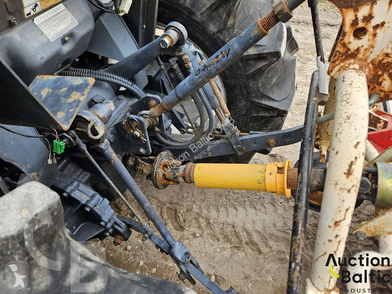 Zemědělský traktor Iseki Geas 33