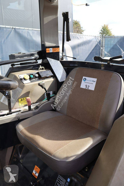 Zemědělský traktor Yanmar CT280