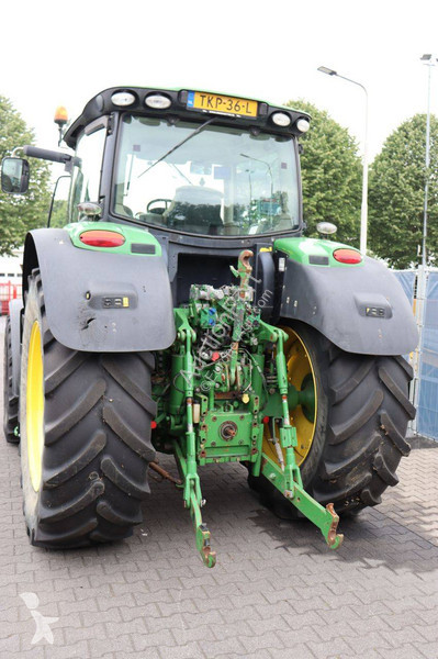 Zemědělský traktor John Deere 6190R