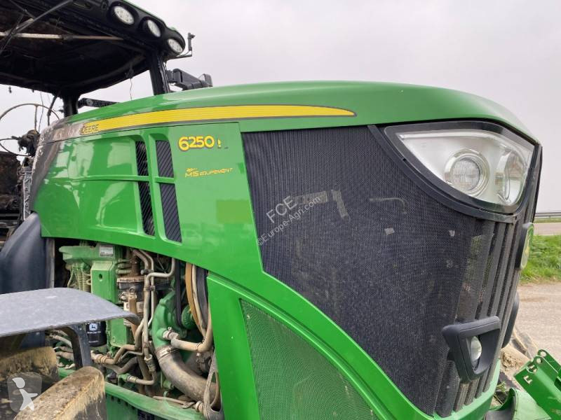 Tractor John Deere 6250 R / AutoPower endommagé
