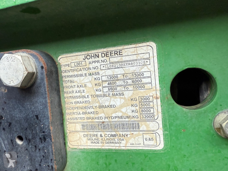 Tractor agrícola John Deere 6210R