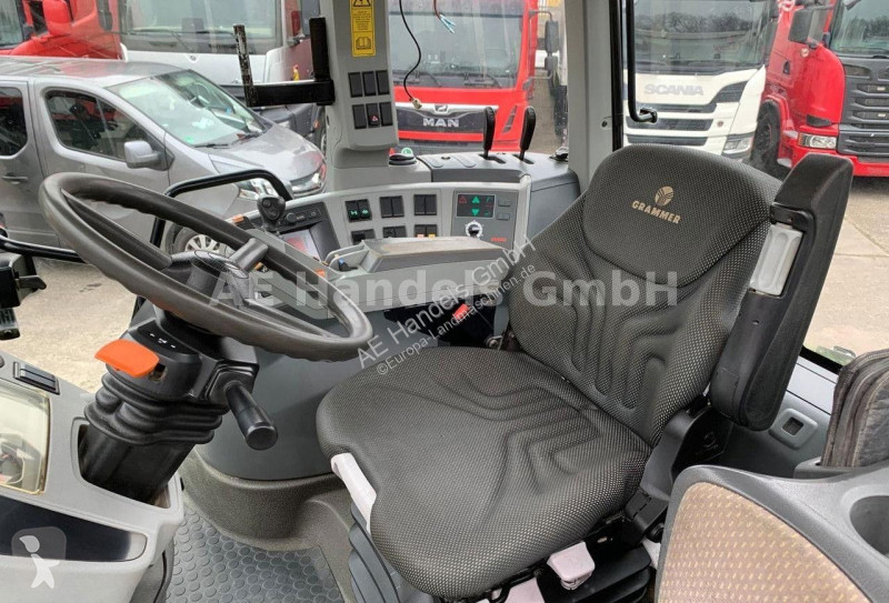 Tractor Claas Axion