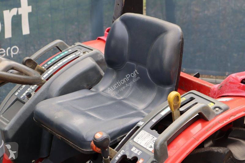 Tractor Mitsubishi GF150