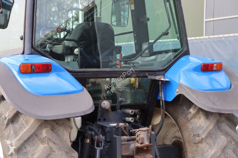 Tracteur agricole New Holland TL90