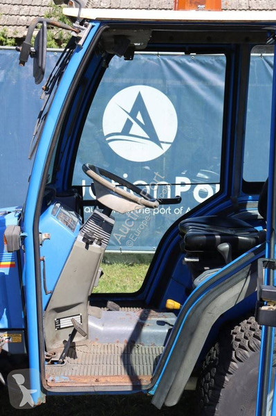 Tractor Iseki TF321F