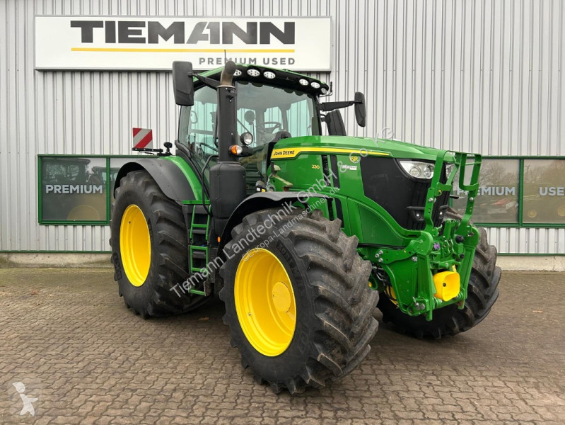 Tractor agrícola John Deere 230