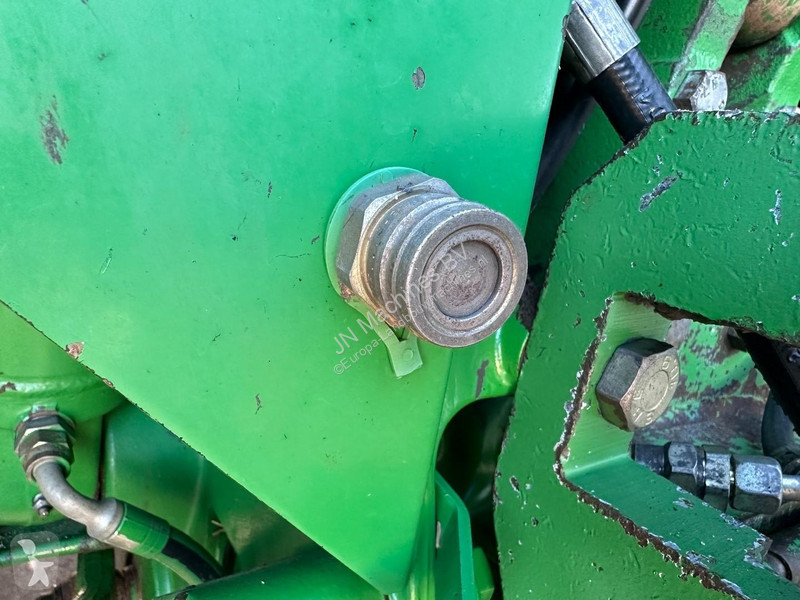 Lantbrukstraktor John Deere 8120 Powershift