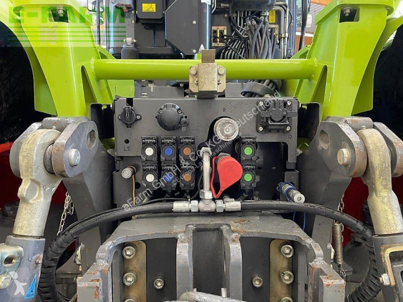 Lantbrukstraktor Claas  xerion 5000 trac vc