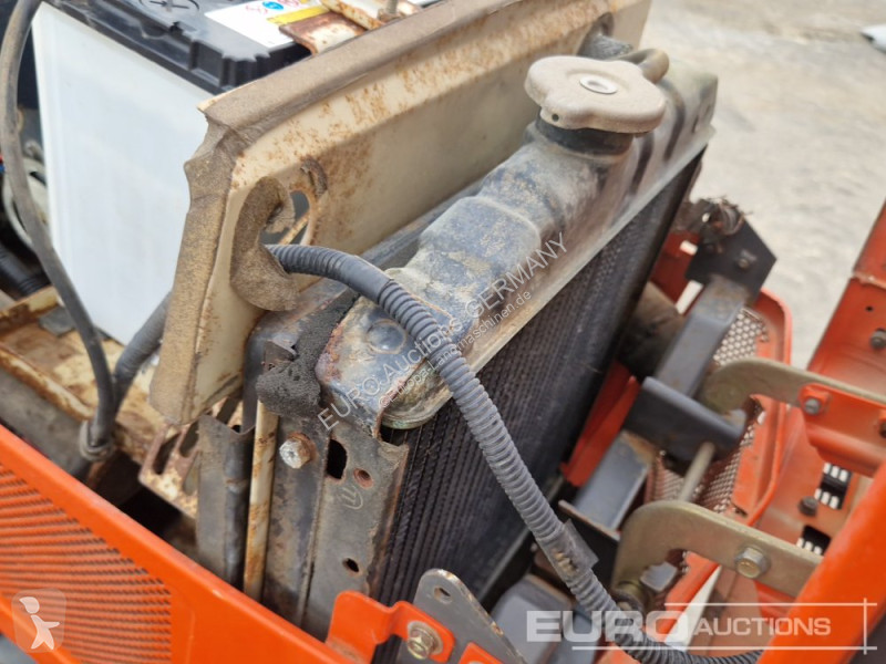 Трактор Kubota B40