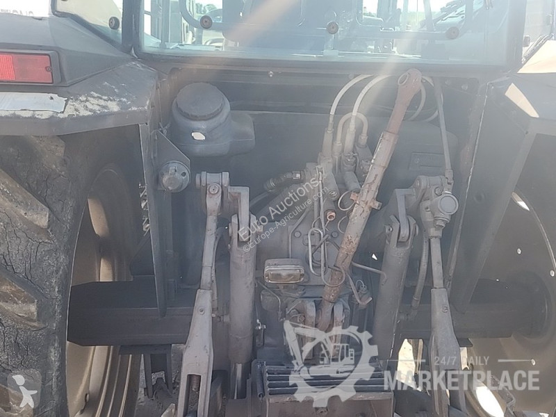 Сільськогосподарський трактор Massey Ferguson 3060