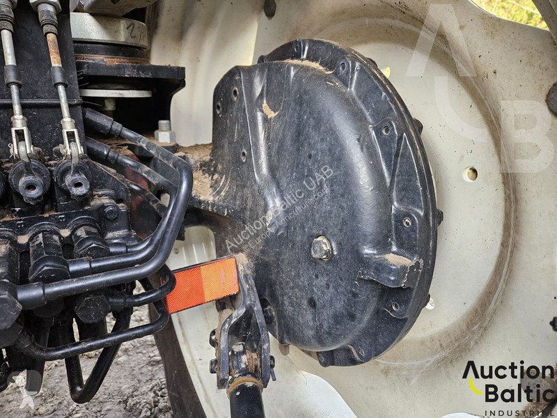 Трактор New Holland TD 5.105