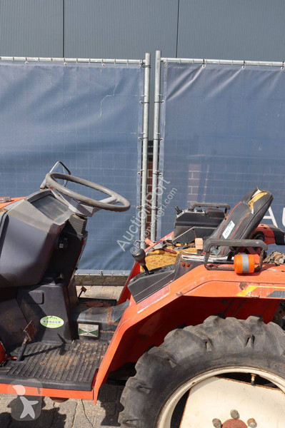 Tractor Yanmar F155D
