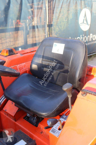 جرار زراعي Kubota L1-235