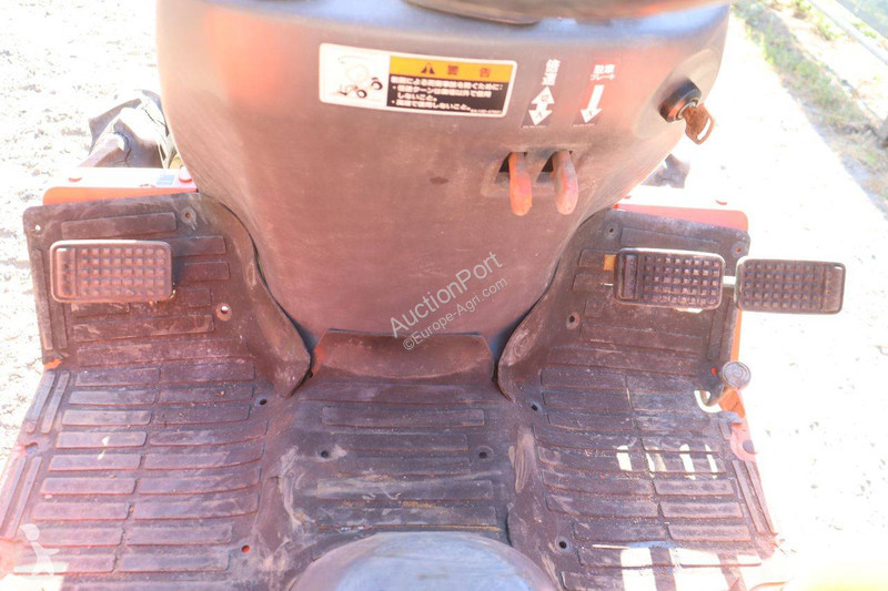 جرار زراعي Kubota GB16