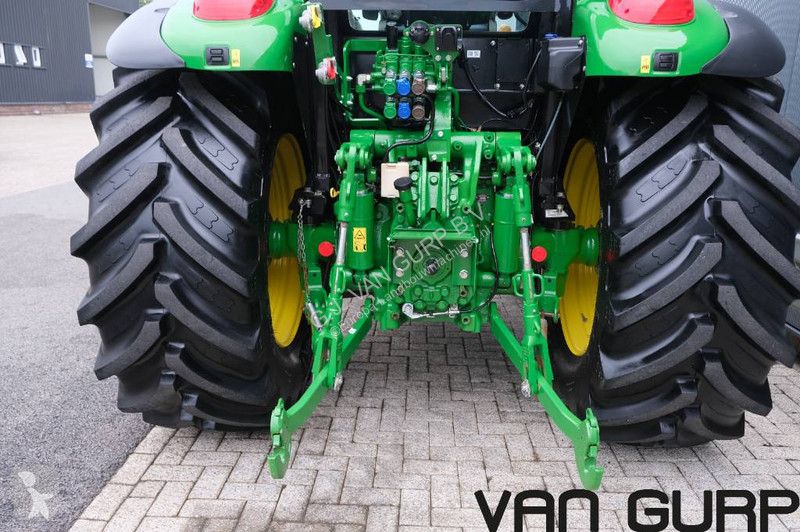 Сільськогосподарський трактор John Deere 5130 M...