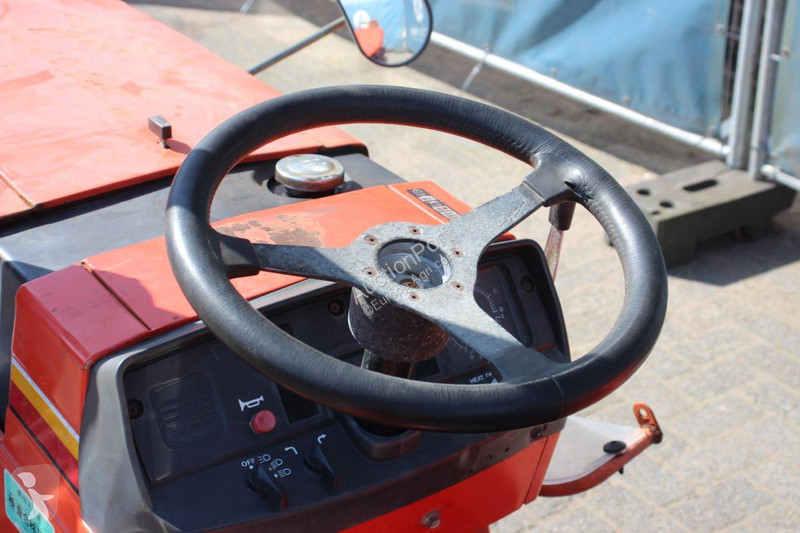 Tractor Mitsubishi MTE2000D