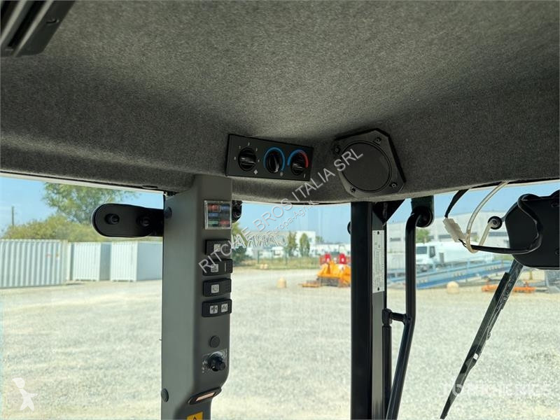 Сільськогосподарський трактор Carraro AGRICUBE...