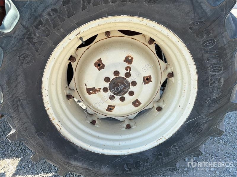 Сільськогосподарський трактор Fiat 82-94 DT 4WD...