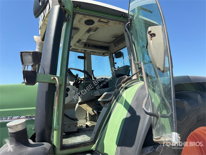 Сільськогосподарський трактор Fendt 716 Vario