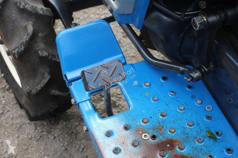 Сільськогосподарський трактор Iseki TU1600F