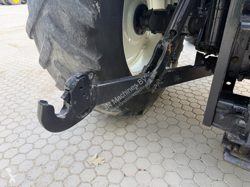 Mezőgazdasági traktor New Holland T6050