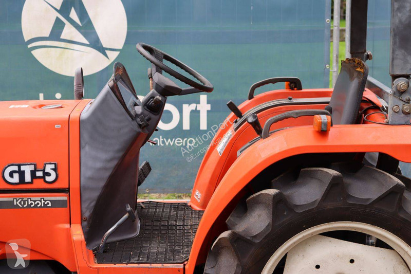 Kubota GT-5 tractor