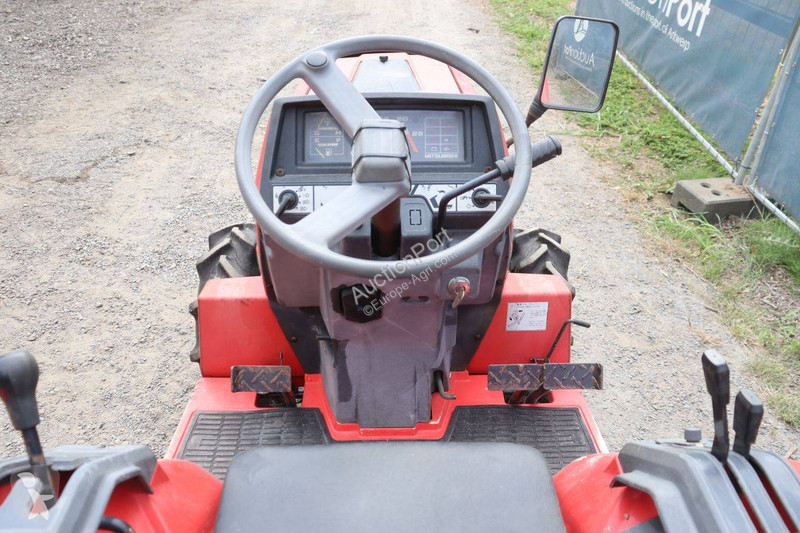 Mitsubishi MT16 tractor