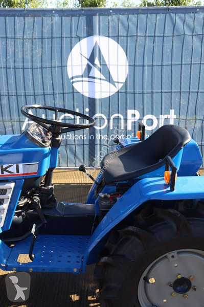 Tractor agrícola Iseki TU1401