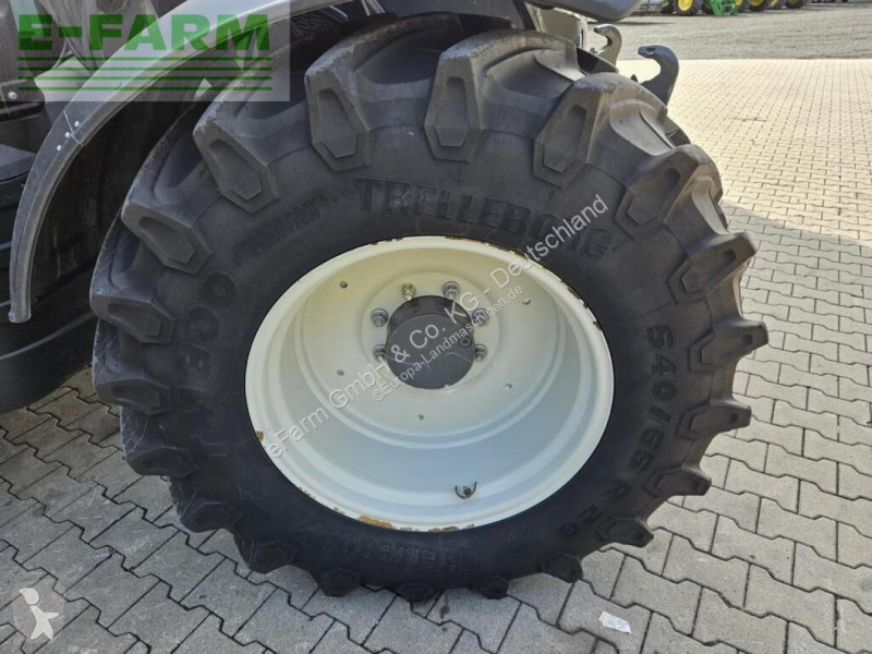 Tracteur agricole Valtra  n 175 active