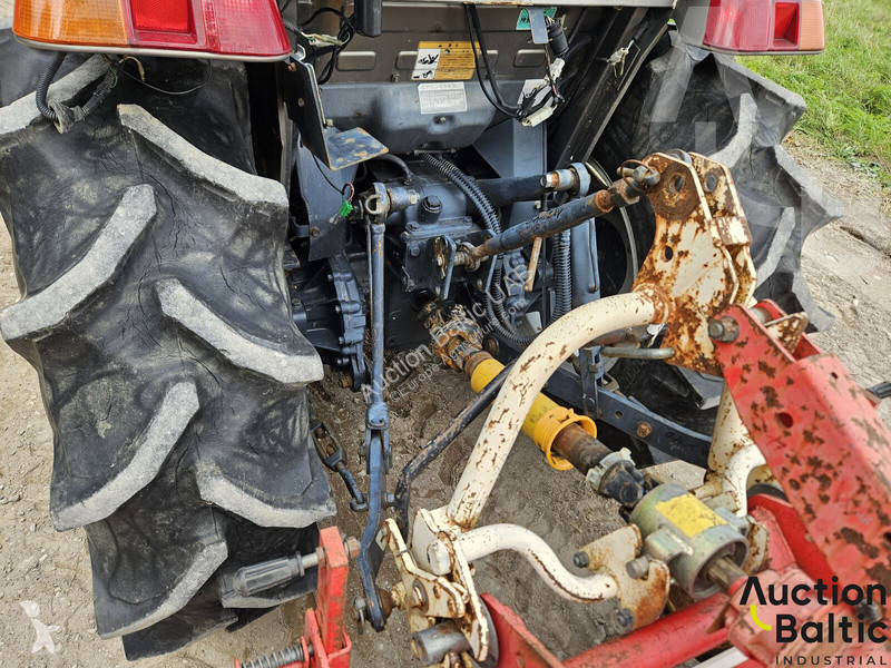 Zemědělský traktor Iseki Geas 33