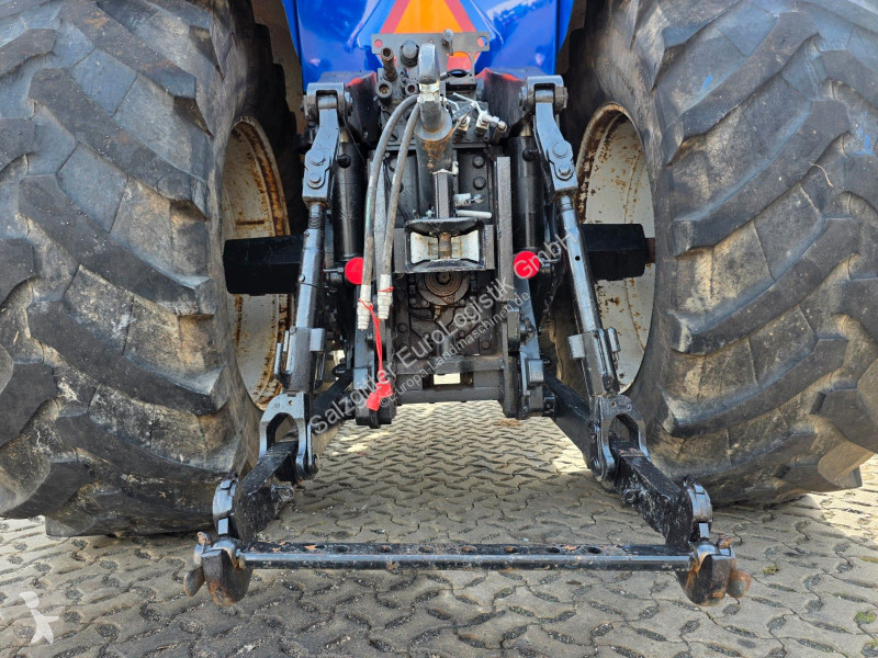 Tracteur agricole New Holland TG 230