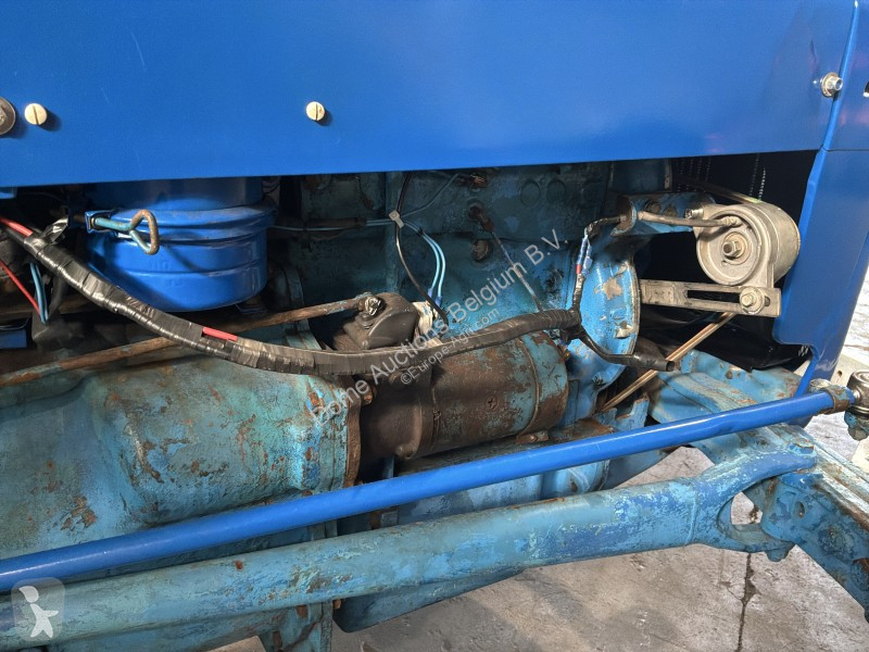 Tracteur agricole  Super Dexta