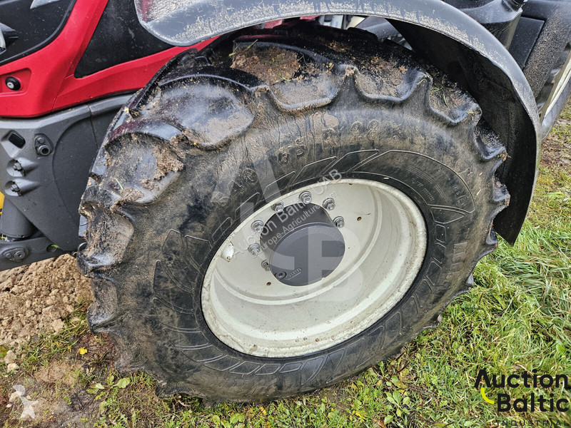 Tractor Valtra T 174 E