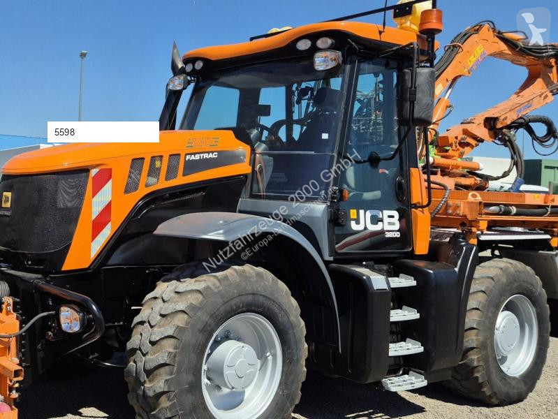 Tractor JCB