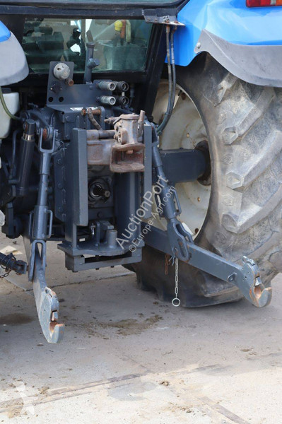 Tracteur agricole New Holland TL90