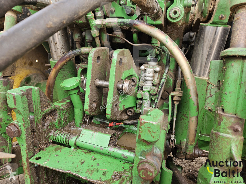 Lantbrukstraktor John Deere 6430