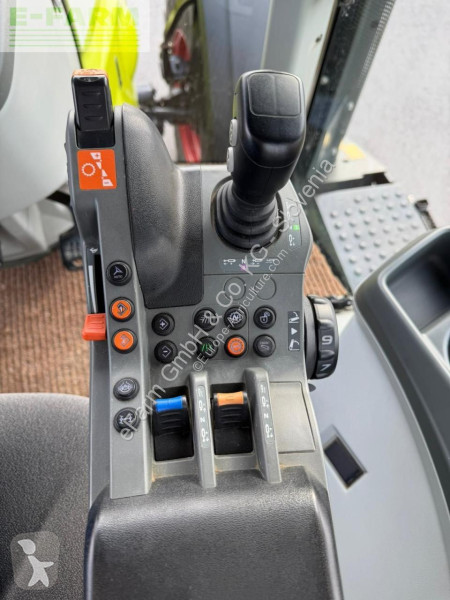 Landbrugstraktor Claas  AXION 830