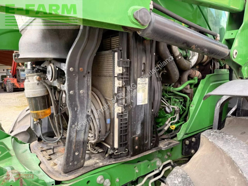 Landbrugstraktor John Deere  6215 r mit frontlader