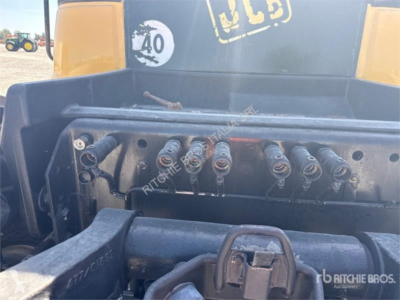 Сільськогосподарський трактор JCB 3190 4WD Tractor