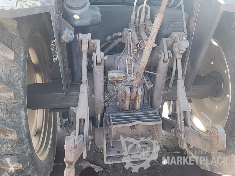 Сільськогосподарський трактор Massey Ferguson 3060