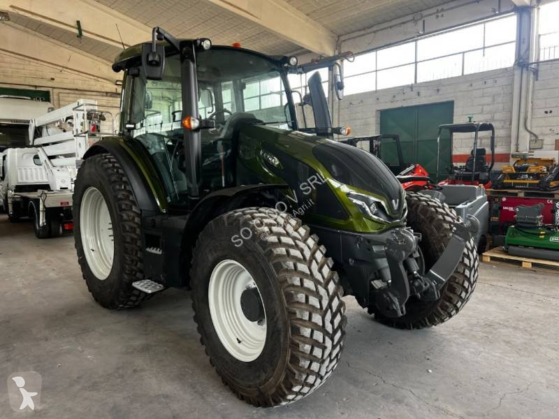 Lantbrukstraktor Valtra G125