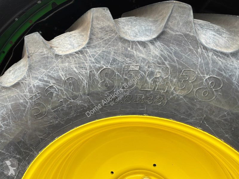 Lantbrukstraktor John Deere 6130R