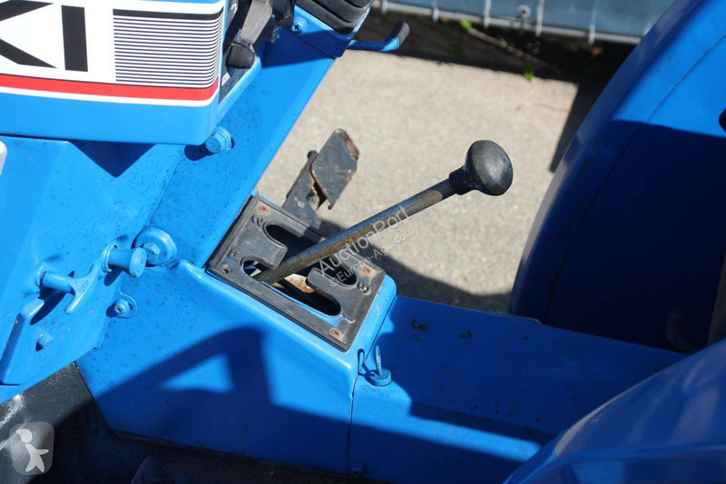 Lantbrukstraktor Iseki TL2300