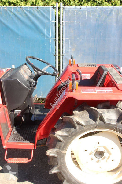 Lantbrukstraktor Yanmar F22