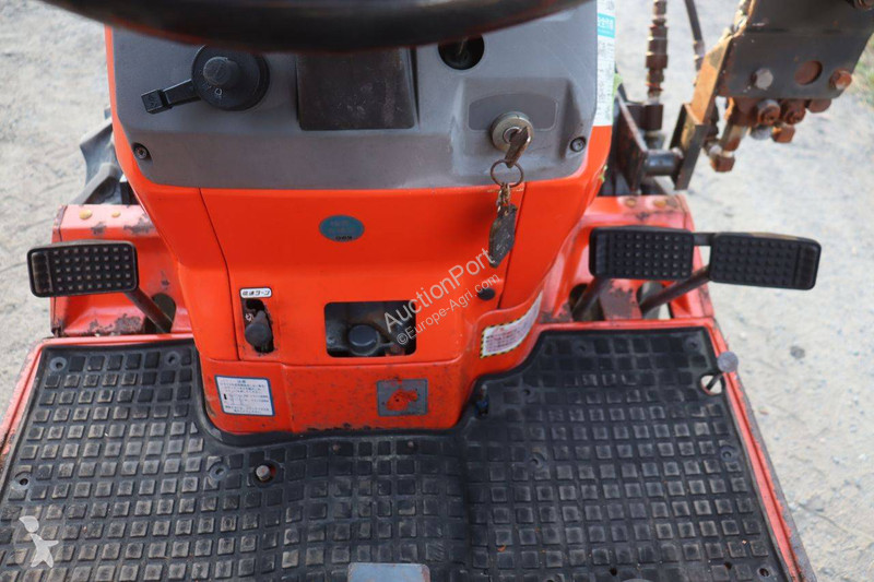 جرار زراعي Kubota A-155