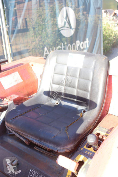 Tractor Mitsubishi MT26