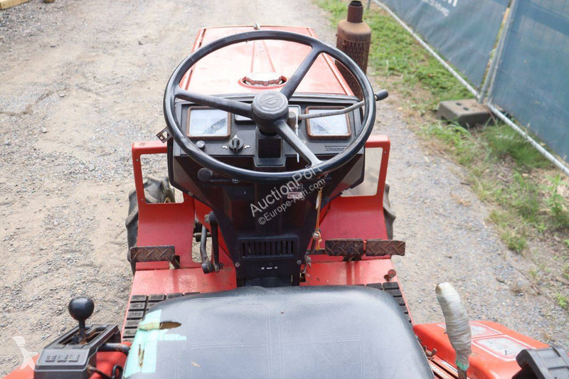 جرار زراعي Yanmar F14D