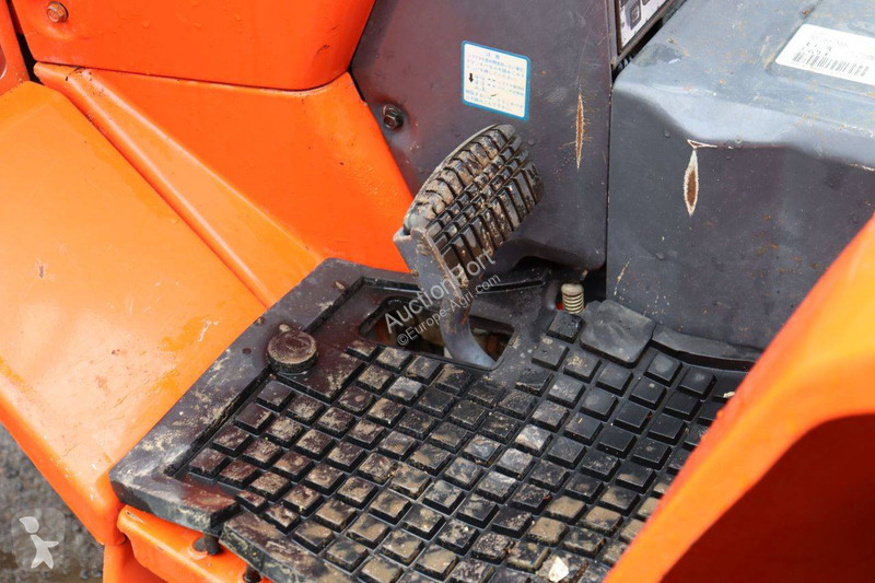 جرار زراعي Kubota Sunshine L1-215