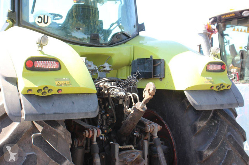 Tracteur agricole Claas Axion 930