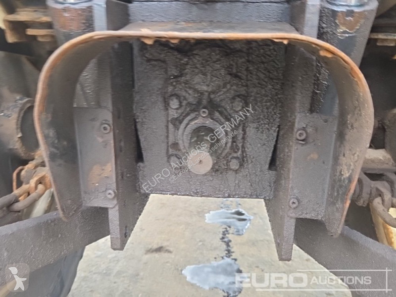 Сільськогосподарський трактор New Holland TCE55